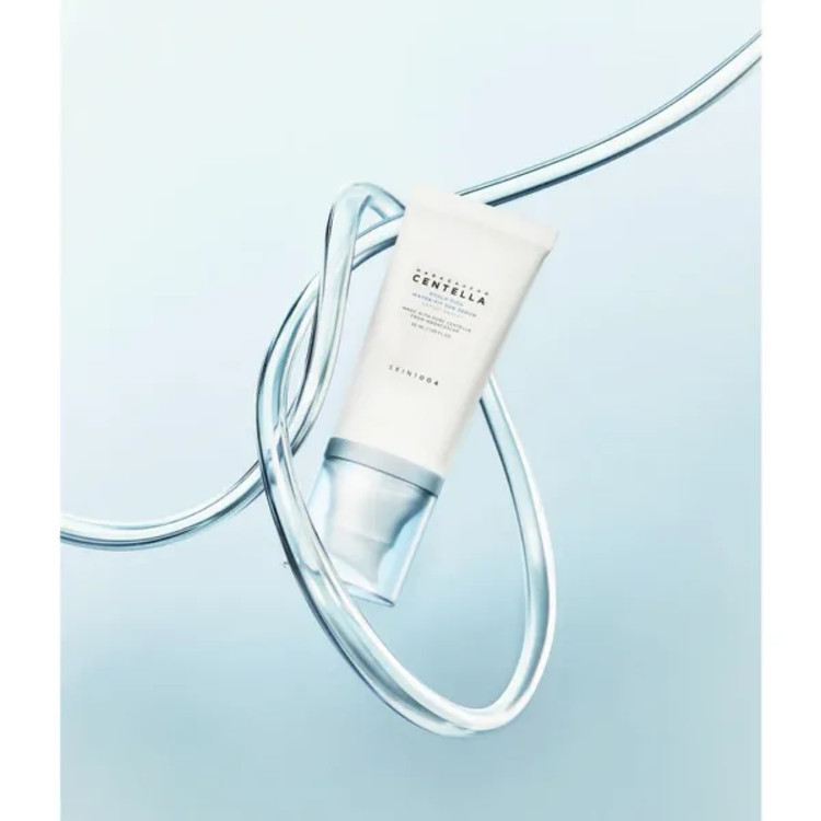 ضد آفتاب سنتلا اسکین 1004 بی رنگ SPF50 حجم ۵۰ میل
